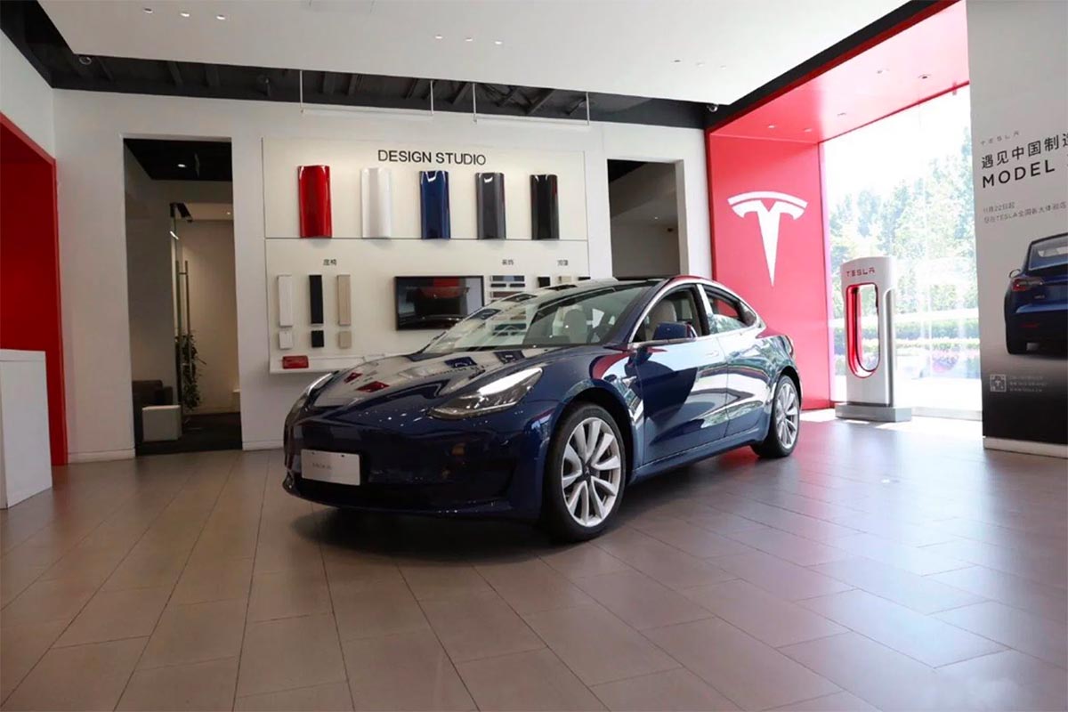 El interior del Tesla Model 3 se actualiza con novedades del Tesla Model Y