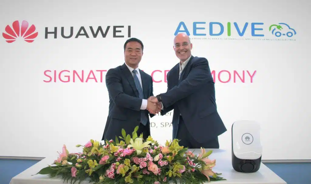 Huawei Digital Power entra a formar parte de AEDIVE